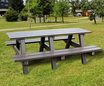 100% recycled plastic ultra-heavy-duty picnic table