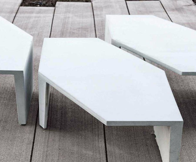STRATA - 6-sided concrete outdoor table for public spaces