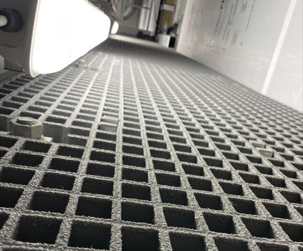 QuartzGrip® - open mesh GRP grating