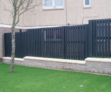 Closed Board Recycled Plastic Fencing