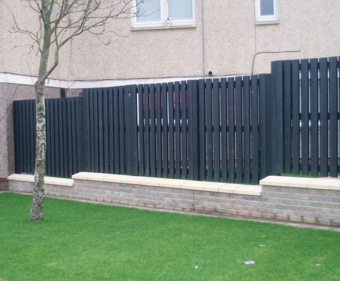 Closed Board Recycled Plastic Fencing