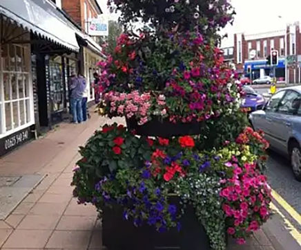 Octagonal self-watering tiered plastic planter (OCT-3P)