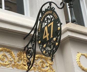 Bespoke cast aluminium signs and plaques
