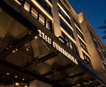 Bespoke bronze external lighting brackets for 5-star London hotel