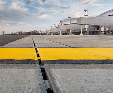 ACO Qmax® - carbon-smart high-capacity slot drainage system