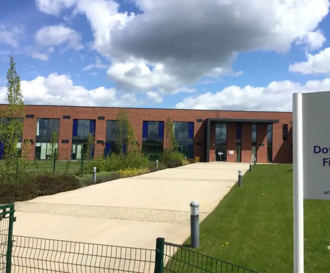 Decorative, bonded, colourful surfacing for new schools
