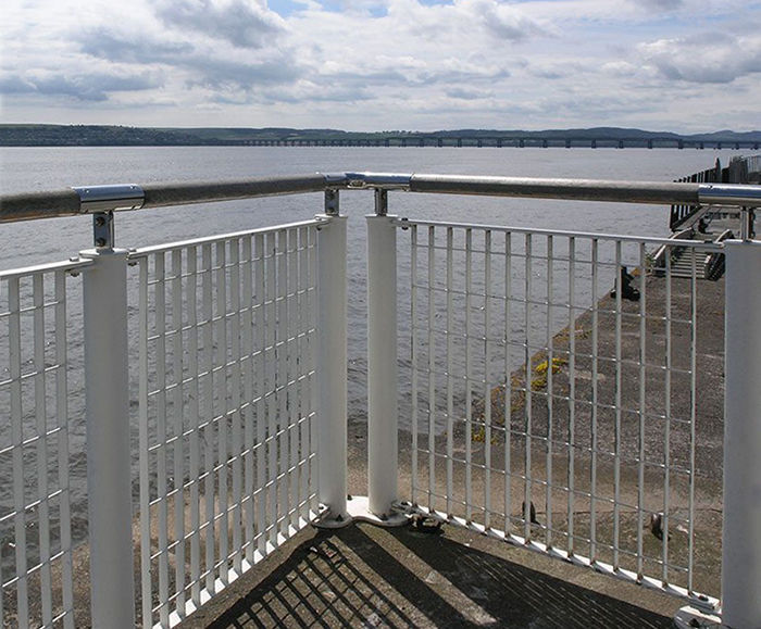 Images for Fencing and railings, Discovery Museum, Dundee