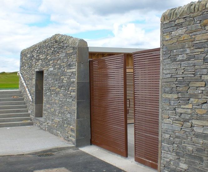Double gates - Castle Golf Course clubhouse, St Andrews