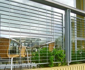 Walkways, bridges and balustrades for Benyon Wharf