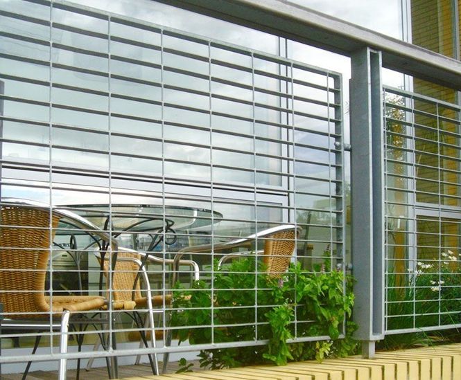 Walkways, bridges and balustrades for Benyon Wharf