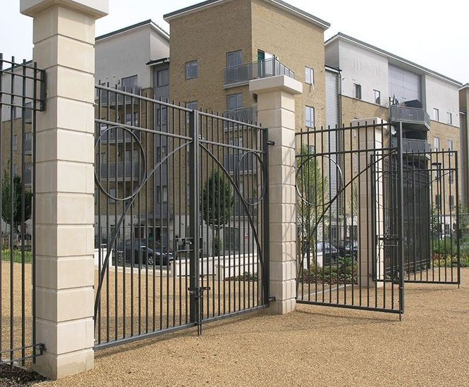 Railings and gates for residential redevelopment Lang+Fulton