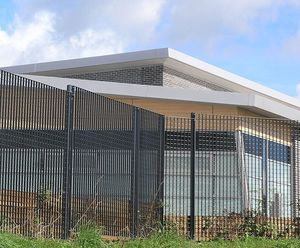 Fauldhouse Health & Community Centre: perimeter fencing