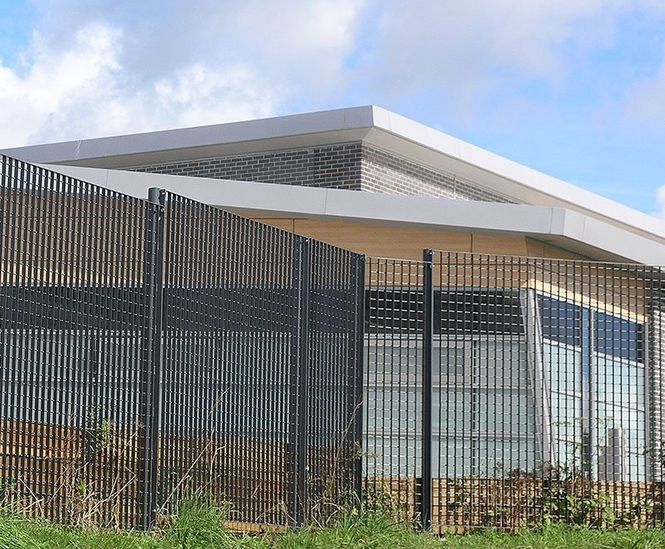 Fauldhouse Health & Community Centre: perimeter fencing