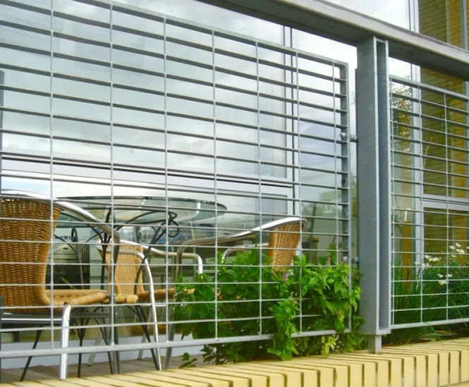 Micro-34 - steel panels for screening and balustrades