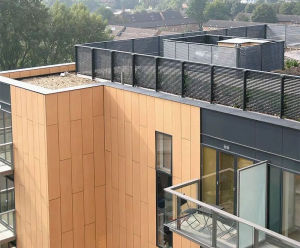 Roof garden screens & balustrades - Isleworth apartments