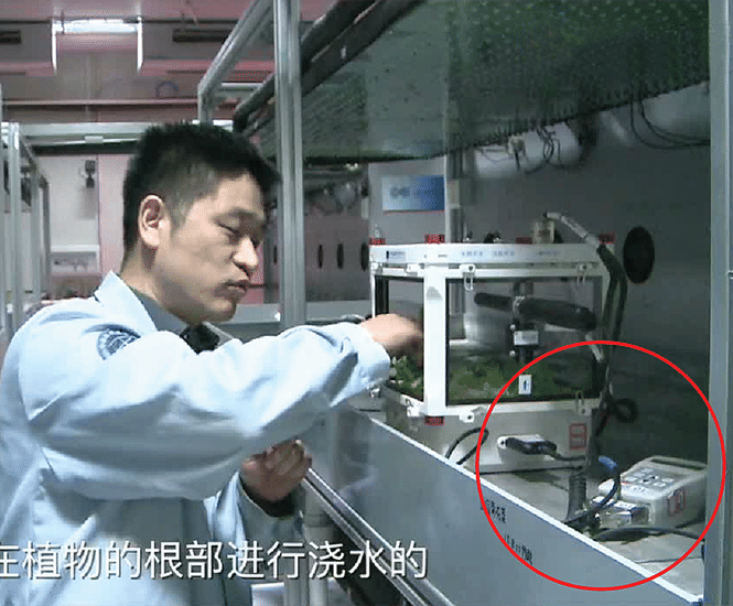Astronauts use WET Sensor to help grow lettuce in space