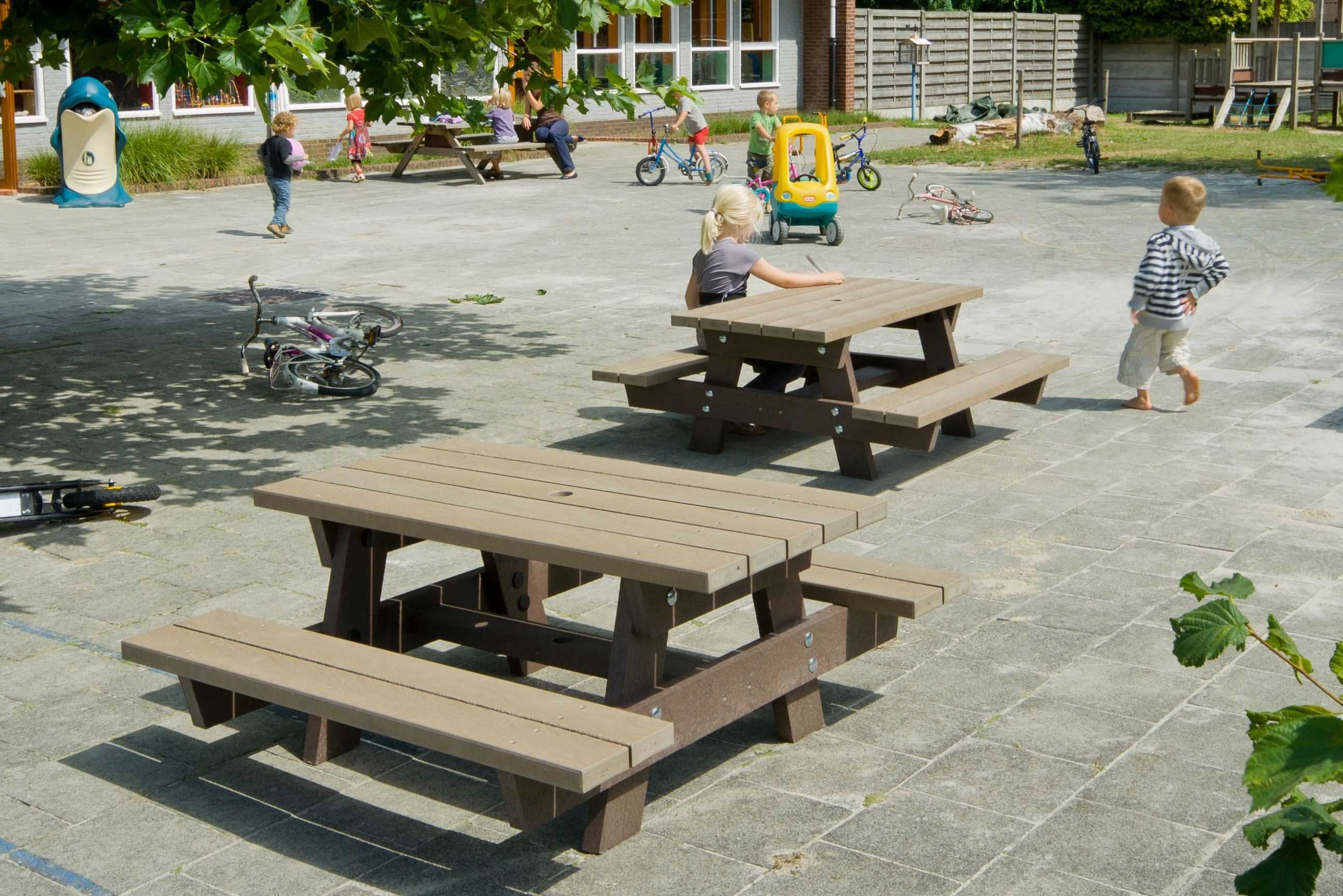 Images For Recycled Plastic Picnic Tables For Toddlers To Teens   1704885624969 