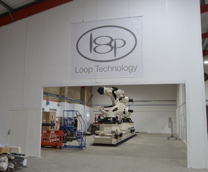 Flexiwall partition maintains contamination-free robotics factory