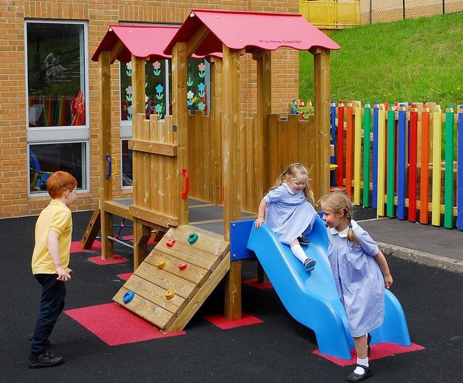 Toddlers' Tower with timber roof (900mm)