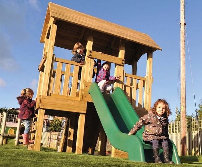 Milton play unit Broxap