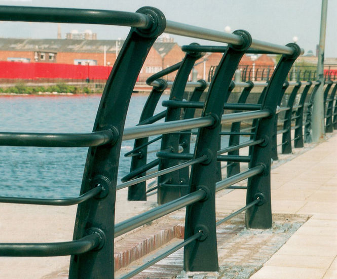 Quayside Curved PU 5 Rail
