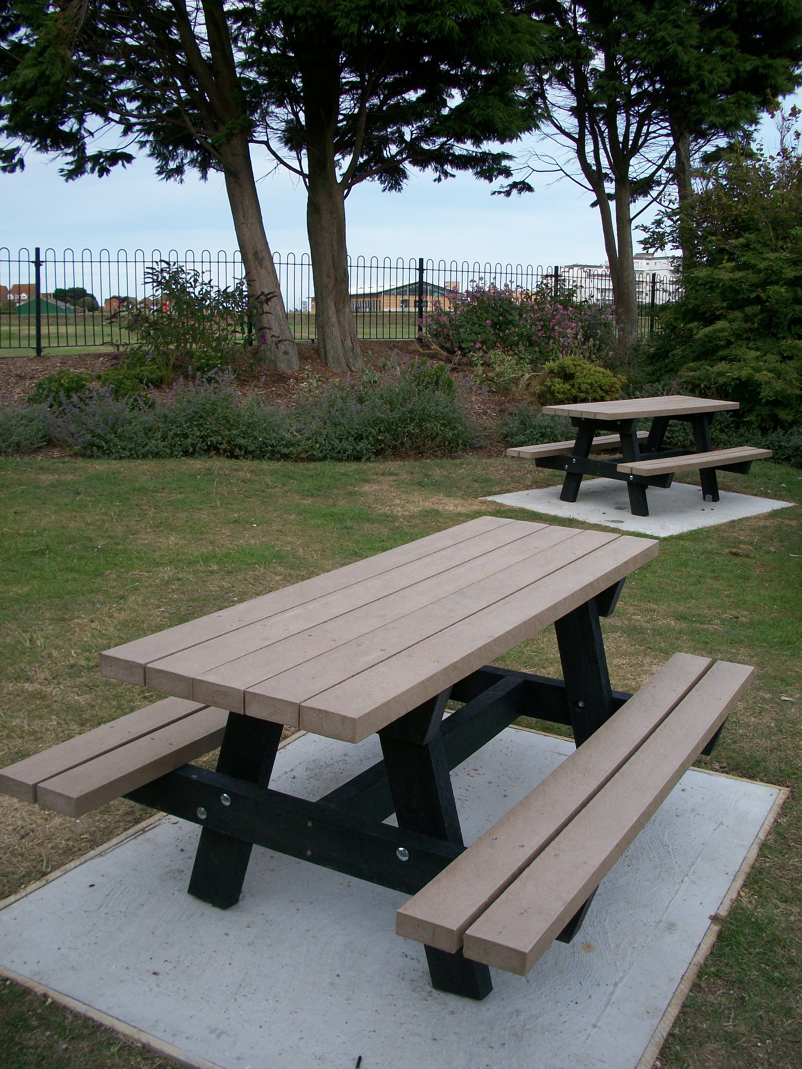 Images For Recycled Plastic Picnic Tables For Toddlers To Teens   1706614255454 