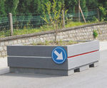 Planter Ligna - large concrete street planter with forklift access
