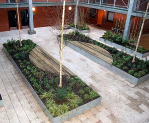 Custom steel planter walling