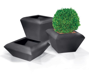 Al Ain 2 Planter By LAB23