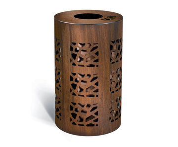 Coral Litter Bin By LAB23