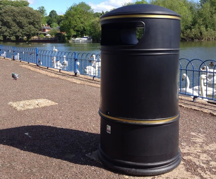 Leafield Heritage Round Hooded100 litre capacity Litter Bin 