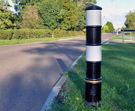 Heritage 150 Visibol Reflective Traditional Bollard