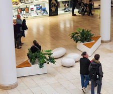 Triangle planter bench system helps revitalise Metrocentre