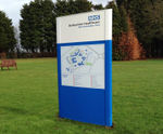 Infocurve large, curved monolith and totem signs