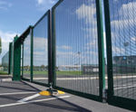SpeedMaster™ bi-folding trackless speed gates
