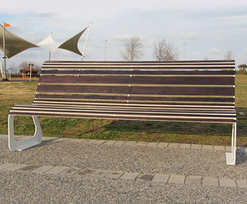 Moko wood bench by LAB23