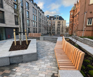 Bespoke timber wall-top seating - The Mont, Edinburgh