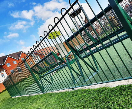 Bow Top Play - anti-trap bow-top playground railings