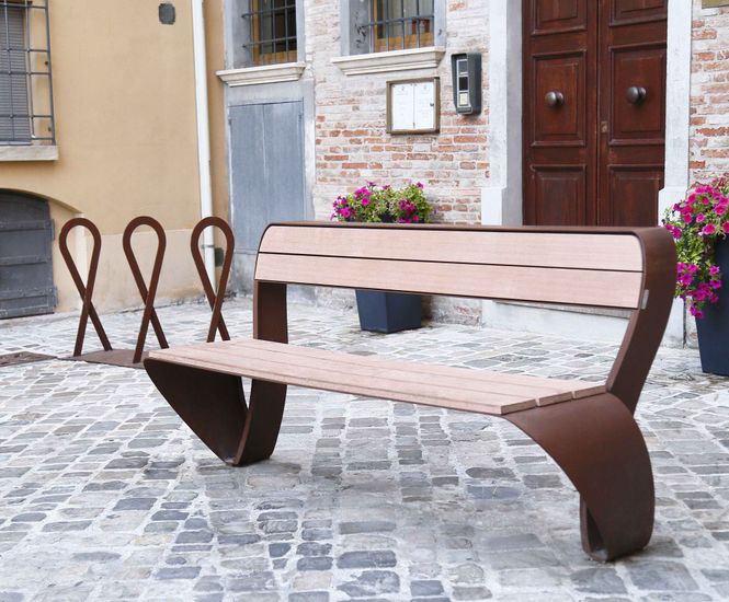 Fluxus bench by LAB23