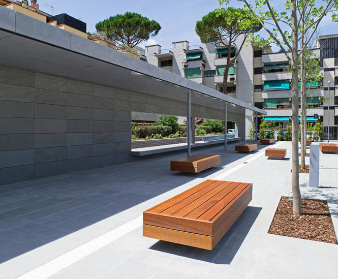Big Harris steel and timber bench