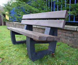 Recycled plastic moulded bench