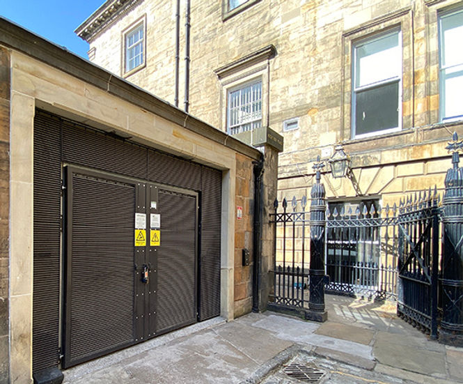 Italia-100 steel louvred gate