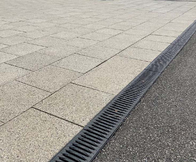 RECYFIX PRO - Corrosion-free commercial, public channel drainage