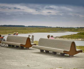 Knokke - recycled plastic and corten double-sided bench