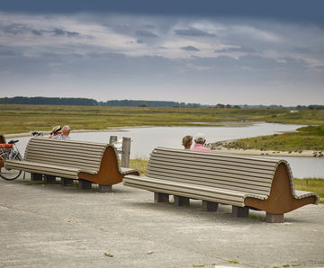 Knokke - recycled plastic and corten steel double-sided outdoor bench