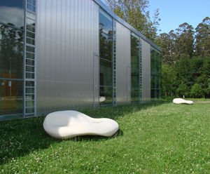 LARUSDESIGN - IP6 plastic bench