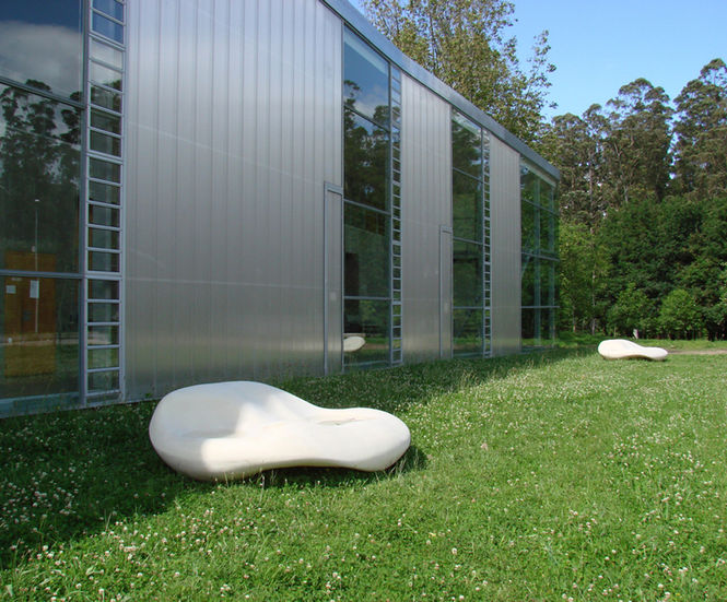 LARUSDESIGN - IP6 plastic bench
