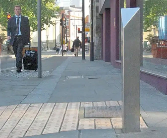 Pinnacle Bollard - stainless steel geometric triangular security post