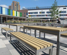 Parallel steel and iroko picnic table