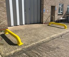 AUTOPA Wheel Guide for warehouse loading bays